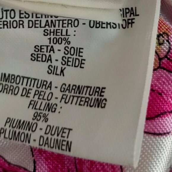 Authentic Valentino Puffer Jacket - Picture 2 of 8